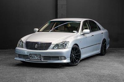 2004 Toyota Crown