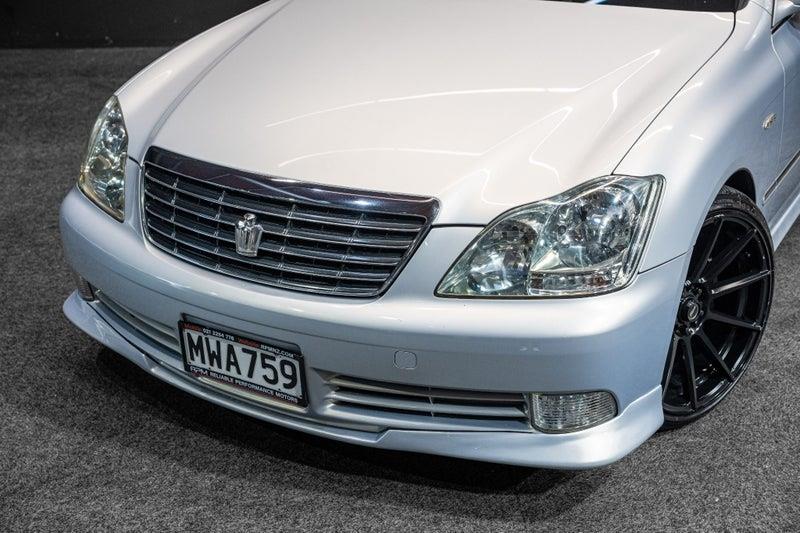 2004 Toyota Crown