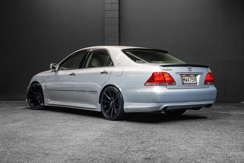 2004 Toyota Crown