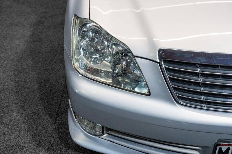 2004 Toyota Crown