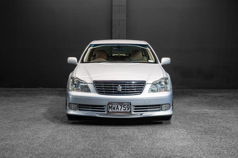 2004 Toyota Crown