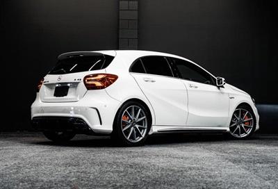 2017 Mercedes-Benz A 45 - Thumbnail