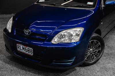 2005 Toyota Corolla - Thumbnail