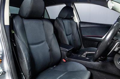 2010 Mazda Axela - Thumbnail