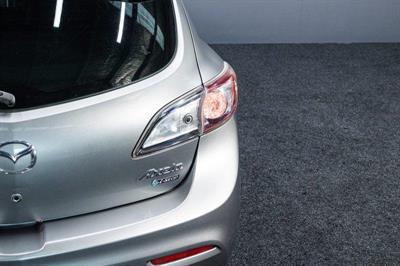 2010 Mazda Axela - Thumbnail