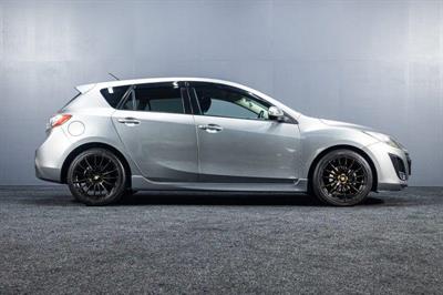 2010 Mazda Axela - Thumbnail