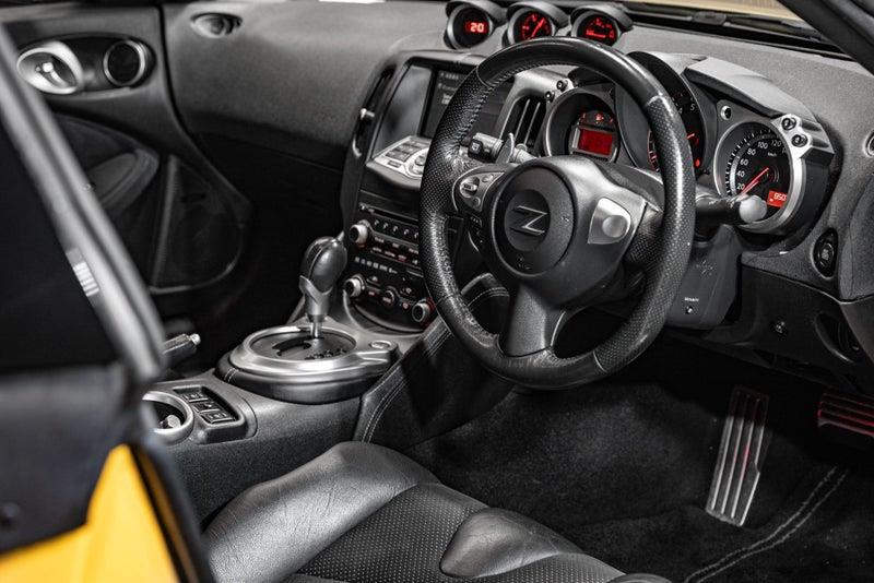 2009 Nissan Fairlady