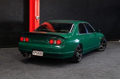 1994 Nissan Skyline - Thumbnail
