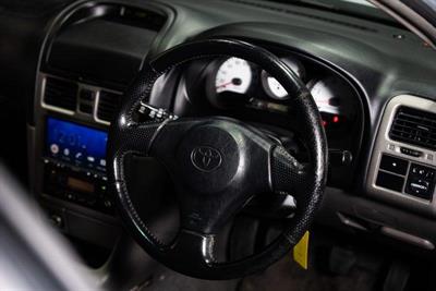 2000 Toyota Caldina - Thumbnail