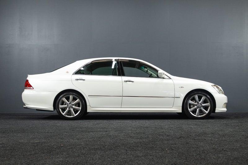 2004 Toyota Crown