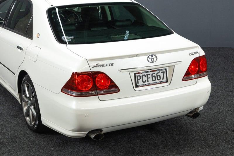 2004 Toyota Crown