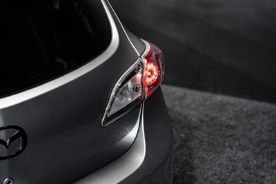 2010 Mazda Axela - Thumbnail