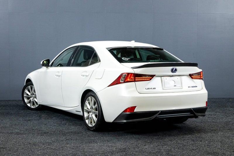 2015 Lexus IS 300h