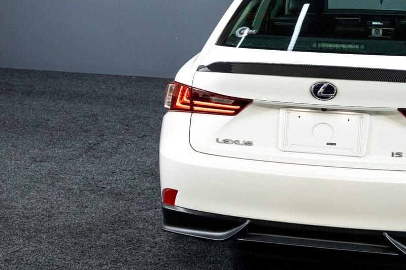 2015 Lexus IS 300h