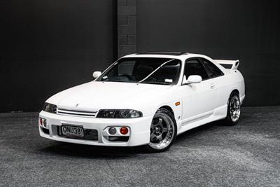 1997 Nissan Skyline - Thumbnail
