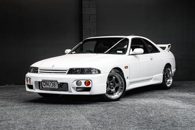 1997 Nissan Skyline - Thumbnail
