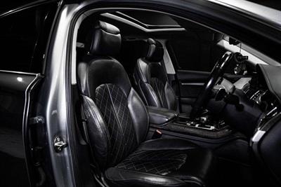 2013 Audi S8 - Thumbnail