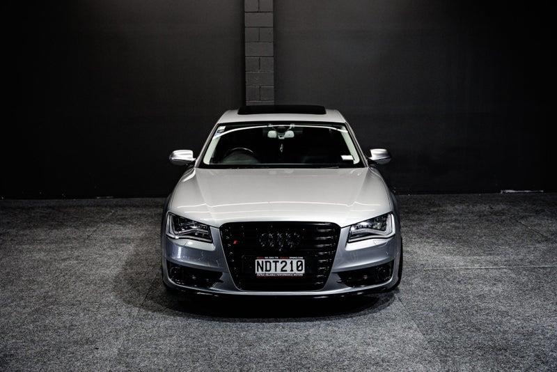 2013 Audi S8