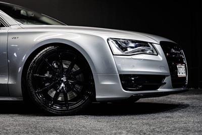 2013 Audi S8 - Thumbnail