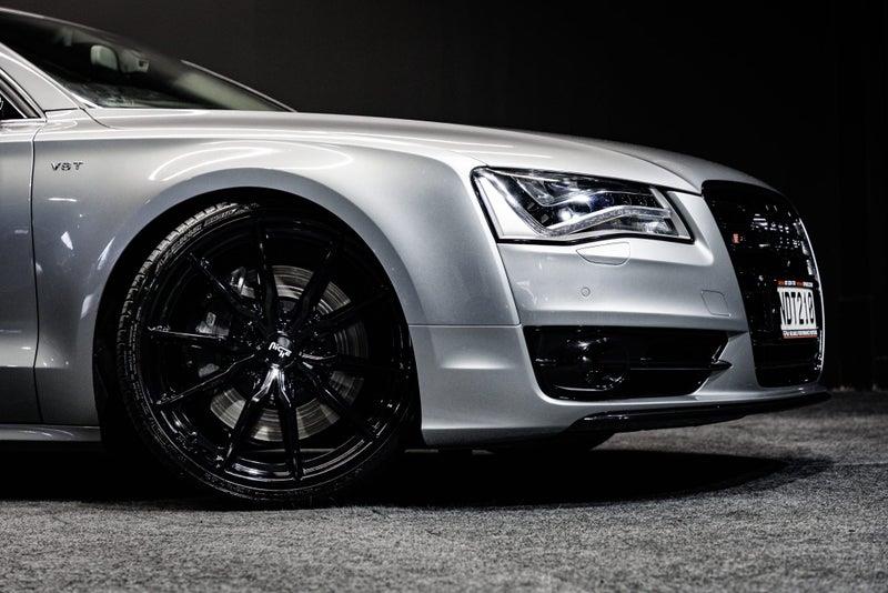 2013 Audi S8