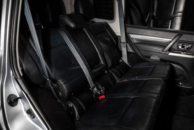 2012 Mitsubishi Pajero - Thumbnail