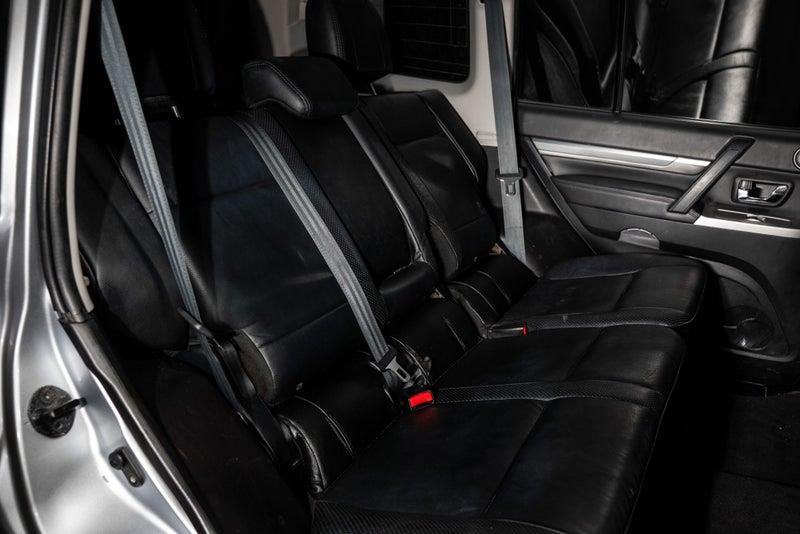 2012 Mitsubishi Pajero