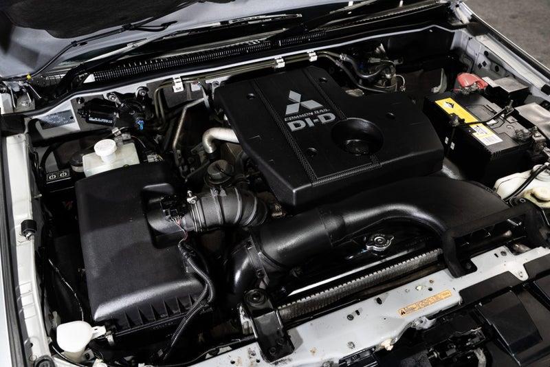 2012 Mitsubishi Pajero