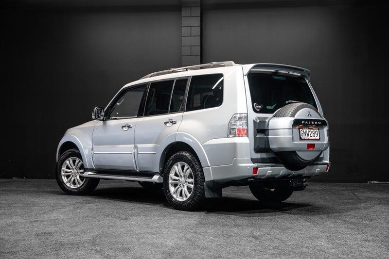 2012 Mitsubishi Pajero