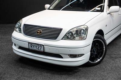 2003 Toyota Celsior - Thumbnail