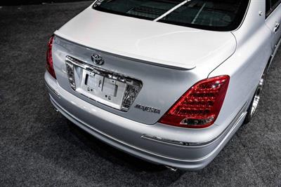 2004 Toyota Crown - Thumbnail