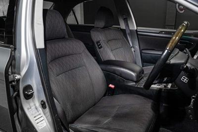 2004 Toyota Crown - Thumbnail