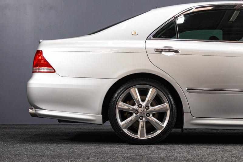2005 Toyota Crown