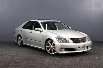 2005 Toyota Crown - Thumbnail