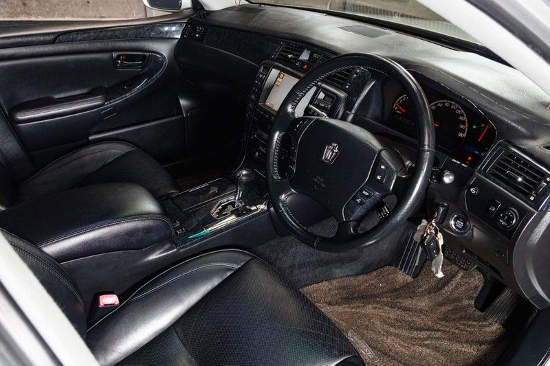 2005 Toyota Crown