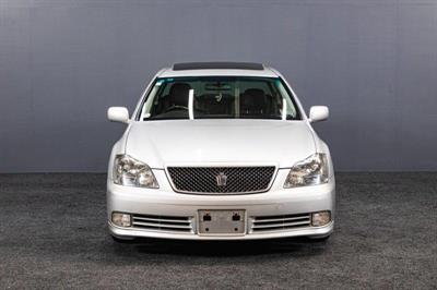 2005 Toyota Crown - Thumbnail
