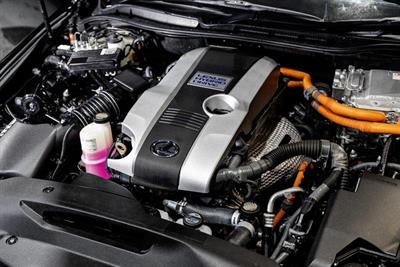 2013 Lexus IS 300h - Thumbnail