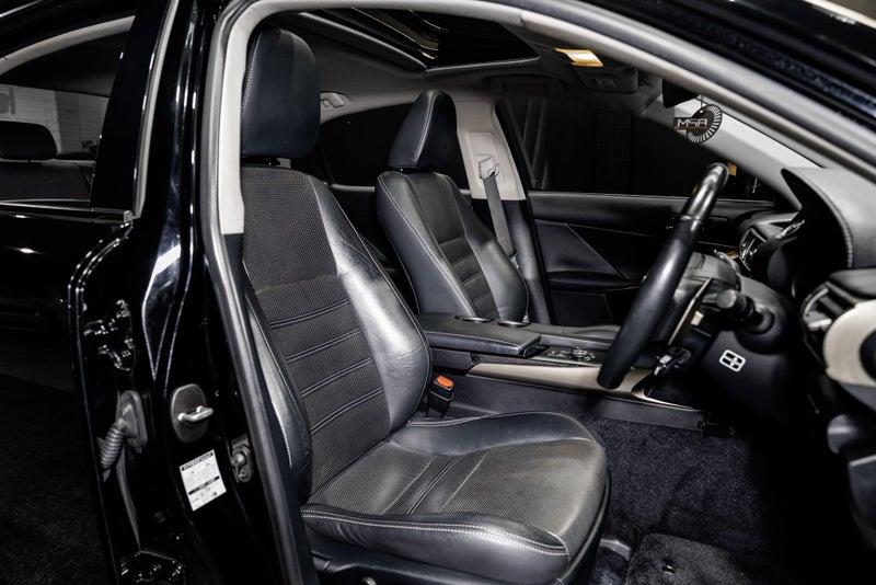 2013 Lexus IS 300h