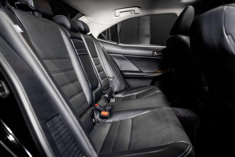 2013 Lexus IS 300h