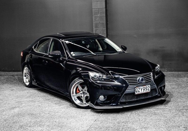 2013 Lexus IS 300h