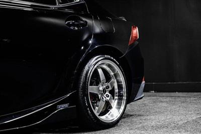 2013 Lexus IS 300h - Thumbnail