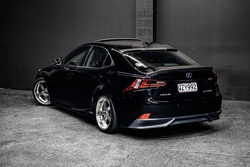 2013 Lexus IS 300h