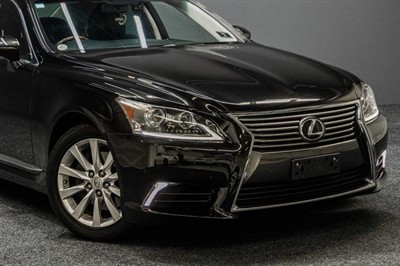 2014 Lexus LS 460 - Thumbnail