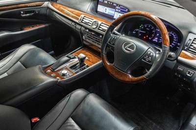 2014 Lexus LS 460 - Thumbnail