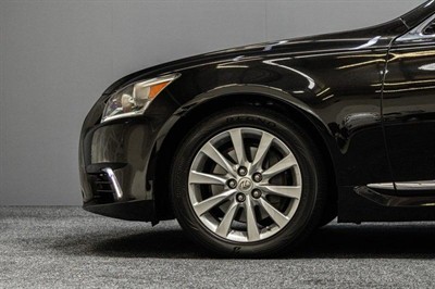 2014 Lexus LS 460 - Thumbnail