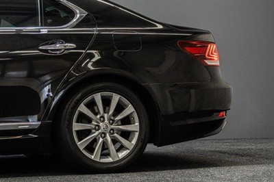 2014 Lexus LS 460 - Thumbnail