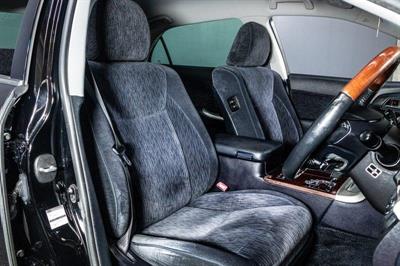 2012 Toyota Crown - Thumbnail