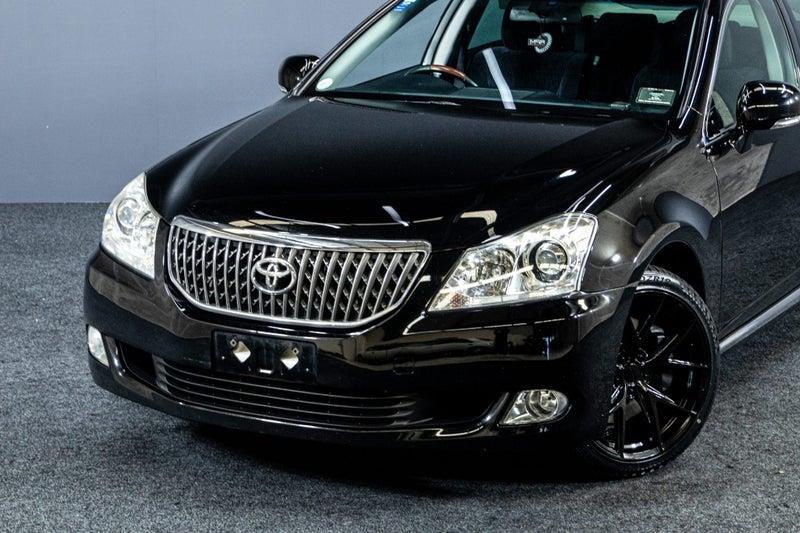 2012 Toyota Crown