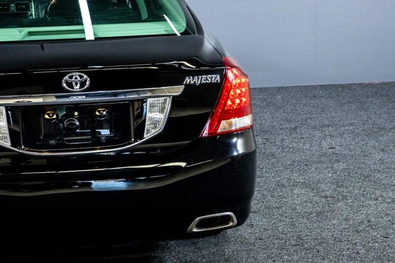 2012 Toyota Crown