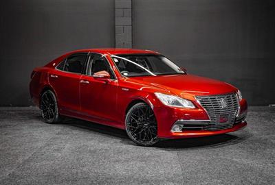 2013 Toyota Crown - Thumbnail