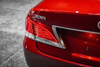 2013 Toyota Crown - Thumbnail